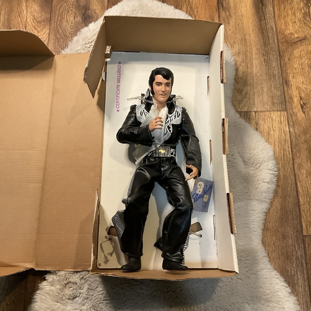 Vintage 1984 ELVIS PRESLEY Celebrity Collection Phoenix 21" World Doll In Box